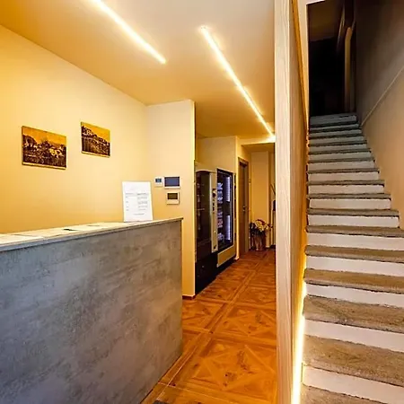 לינה וארוחת בוקר Belvedere 4*